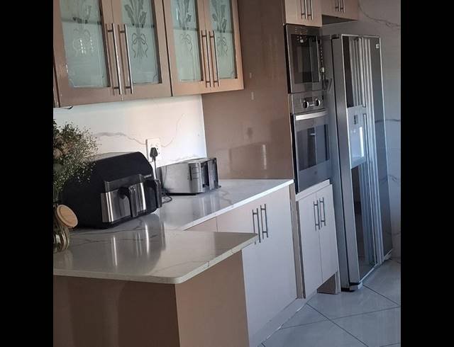 3 BEDROOM HOUSE FOR SALE IN AMANDASIG